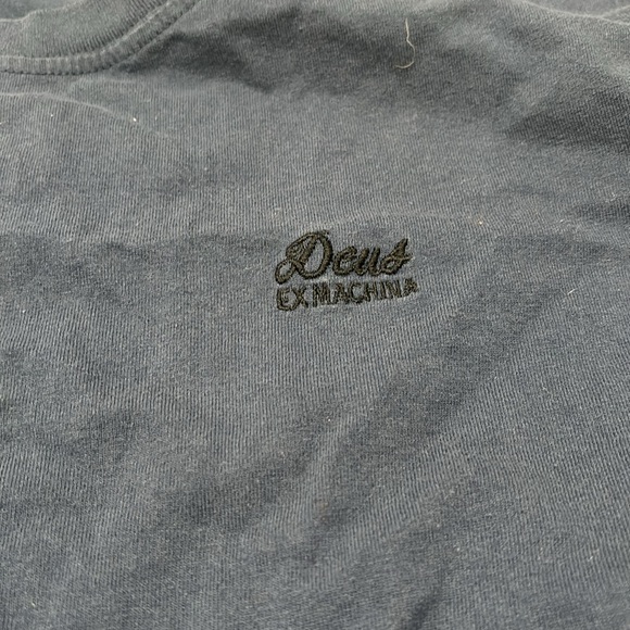 Deus T-shirt - Picture 2 of 3